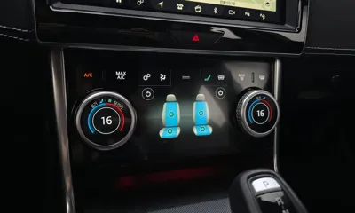 Jaguar XE 2020, 27821 км, за 23069.82 USD - фото 15