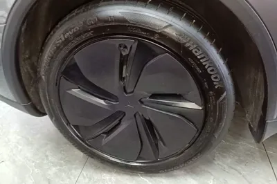 Tesla Model Y 2025, 26800 км, за 41487 USD - фото 11