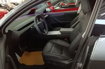 Tesla Model Y 2025, 26800 км, за 41487 USD - фото 17