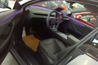 Tesla Model Y 2025, 26800 км, за 41487 USD - фото 18