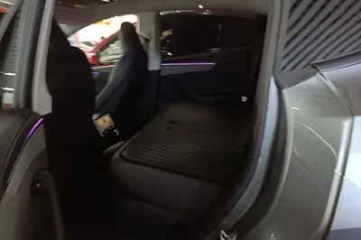 Tesla Model Y 2025, 26800 км, за 41487 USD - фото 20