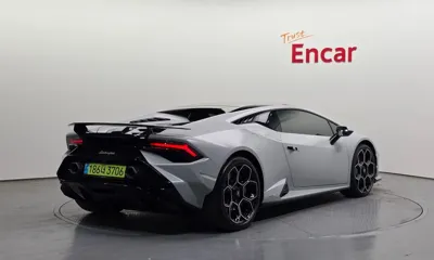 Lamborghini Huracan 2023, 12600 км, за 211726.5 USD