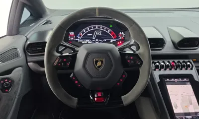 Lamborghini Huracan 2023, 12600 км, за 211726.5 USD - фото 13