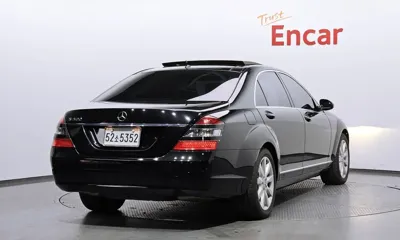 Mercedes-Benz S-Class 2007, 62969 км, за 5939.87 USD