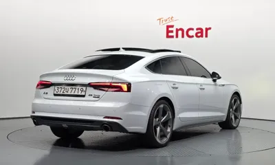 Audi A5 2019, 133694 км, за 12997.24 USD