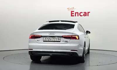 Audi A5 2019, 133694 км, за 12997.24 USD