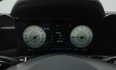 Hyundai Avante 2021, 52371 км, за 10336.08 USD - фото 8