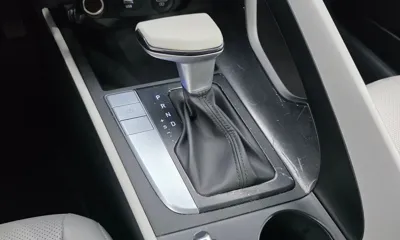 Hyundai Avante 2021, 52371 км, за 10336.08 USD - фото 9