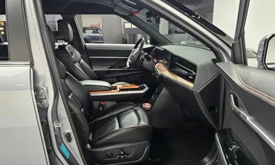 KG_Mobility_Ssangyong Torres 2024, 25857 км, за 21333.86 USD - фото 26
