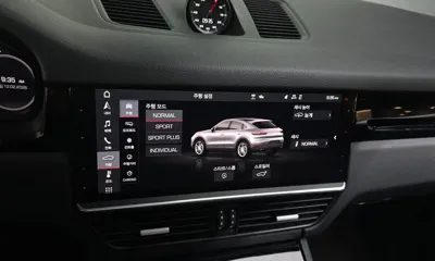 Porsche Cayenne 2020, 112587 км, за 41289.22 USD - фото 16