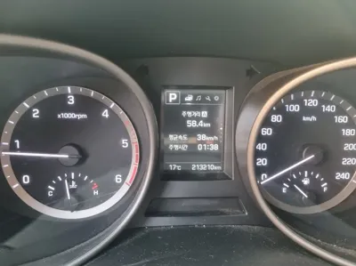 Hyundai Santafe 2016, 213209 км, за 5213.08 USD - фото 8