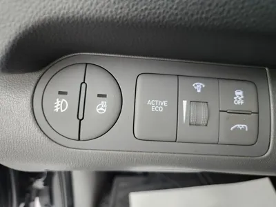 Hyundai Starex 2019, 70623 км, за 14113.17 USD - фото 14