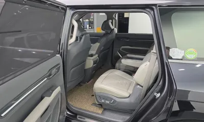 Kia EV9 2024, 53931 км, за 39331.07 USD - фото 11