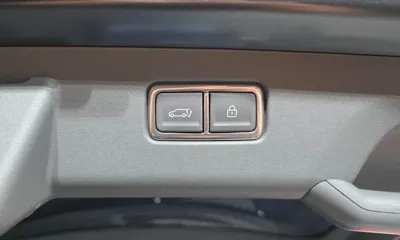 Kia EV9 2024, 53931 км, за 39331.07 USD - фото 20