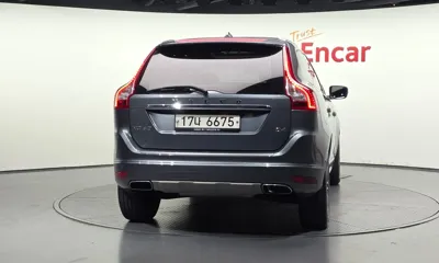 Volvo XC60 2017, 182108 км, за 5732.9 USD