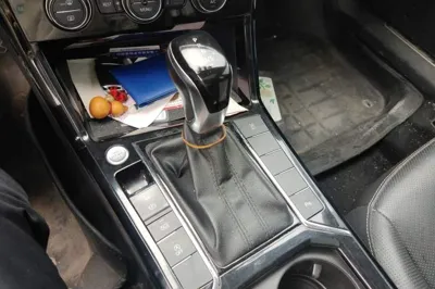 Volkswagen Passat 2019, 139700 км, за 11934 USD