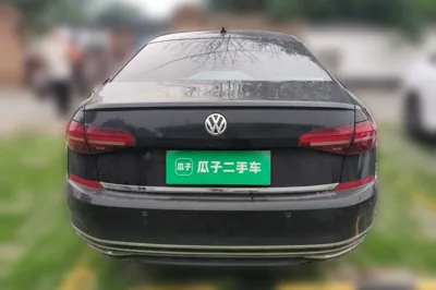 Volkswagen Passat 2019, 139700 км, за 11934 USD - фото 24