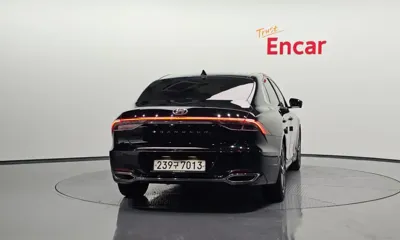 Hyundai Grandeur 2020, 189515 км, за 10353.58 USD