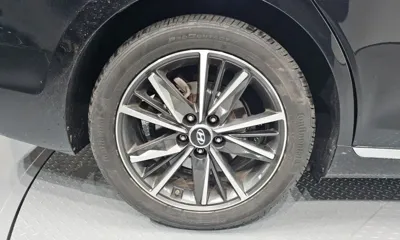 Hyundai Grandeur 2020, 189515 км, за 10353.58 USD