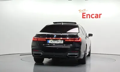 BMW 7-Series 2021, 32104 км, за 44009.44 USD