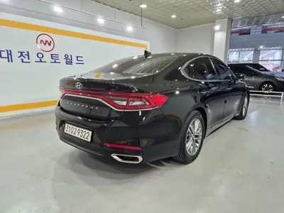 Hyundai Grandeur 2017, 86828 км, за 8919.72 USD