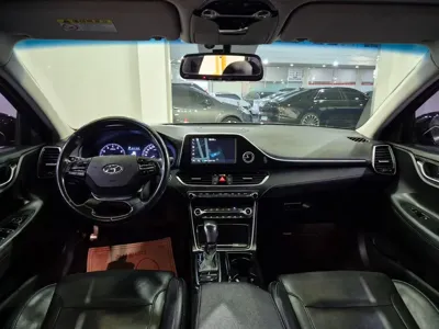 Hyundai Grandeur 2017, 86828 км, за 8923.86 USD - фото 7