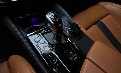 BMW M5 2023, 43962 км, за 71878.69 USD - фото 9