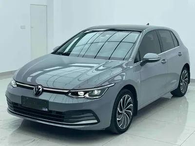 Volkswagen Golf · 2022 год