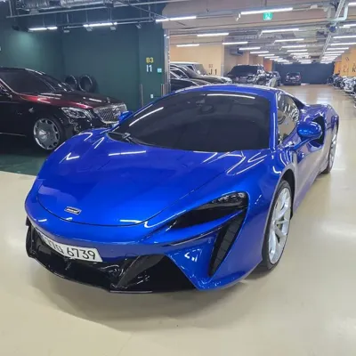 McLaren Artura 2024, 5200 км, за 143014.97 USD