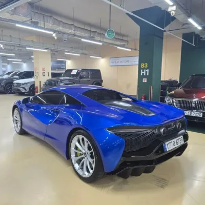 McLaren Artura 2024, 5200 км, за 143014.97 USD