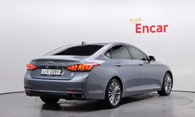 Hyundai Genesis 2016, 92561 км, за 6937.56 USD