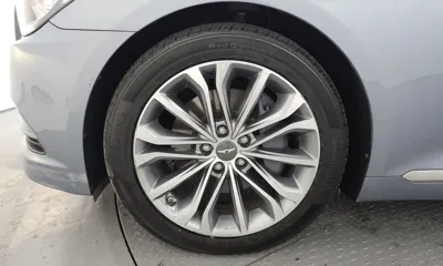 Hyundai Genesis 2016, 92561 км, за 6937.56 USD