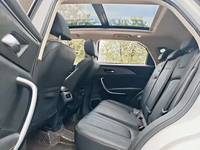 Bestune T77 2021, 40000 км, за 6905.77 USD