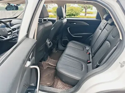 Bestune T77 2021, 40000 км, за 6905.77 USD