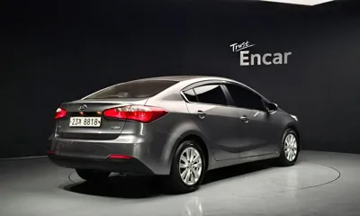 Kia K3 2015, 66307 км, за 4923.2 USD