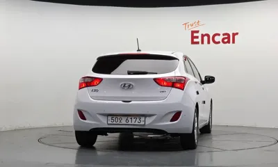 Hyundai i30 2014, 83298 км, за 4588.42 USD