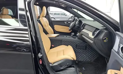 Volvo XC60 2020, 91768 км, за 20086.65 USD - фото 11