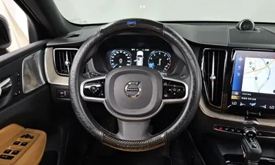 Volvo XC60 2020, 91768 км, за 20086.65 USD - фото 13