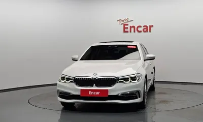 BMW 5-Series 2018, 99141 км, за 16279.21 USD