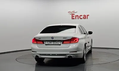 BMW 5-Series 2018, 99141 км, за 16279.21 USD