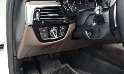 BMW 5-Series 2018, 99141 км, за 16263.35 USD - фото 34