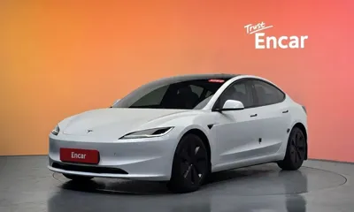 Tesla Model 3 · 2024 год