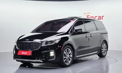 Kia Canival · 2020 год