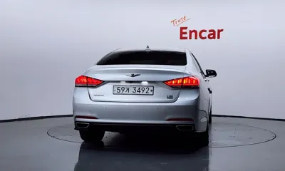 Hyundai Genesis 2014, 186492 км, за 5330.56 USD