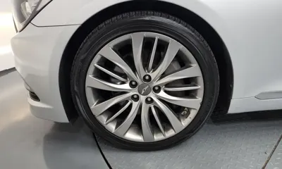 Hyundai Genesis 2014, 186492 км, за 5330.56 USD