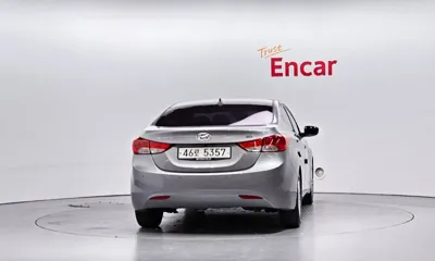 Hyundai Avante 2013, 130321 км, за 3311.26 USD