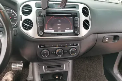 Volkswagen Tiguan 2016, 90500 км, за 6469 USD - фото 13