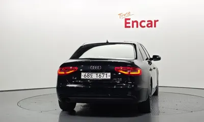 Audi A4 2013, 108876 км, за 5842.2 USD