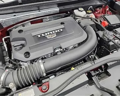 Cadillac XT4 2023, 5000 км, за 23129.31 USD