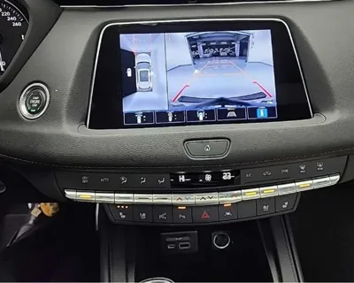 Cadillac XT4 2023, 5000 км, за 23129.31 USD - фото 10